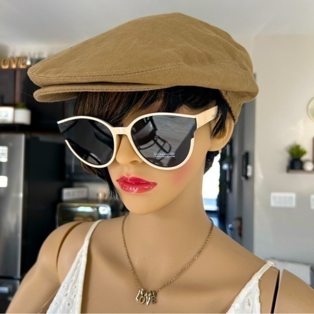 💋NWOT  Beige Black sunshades sunglasses aviator shades 🕶